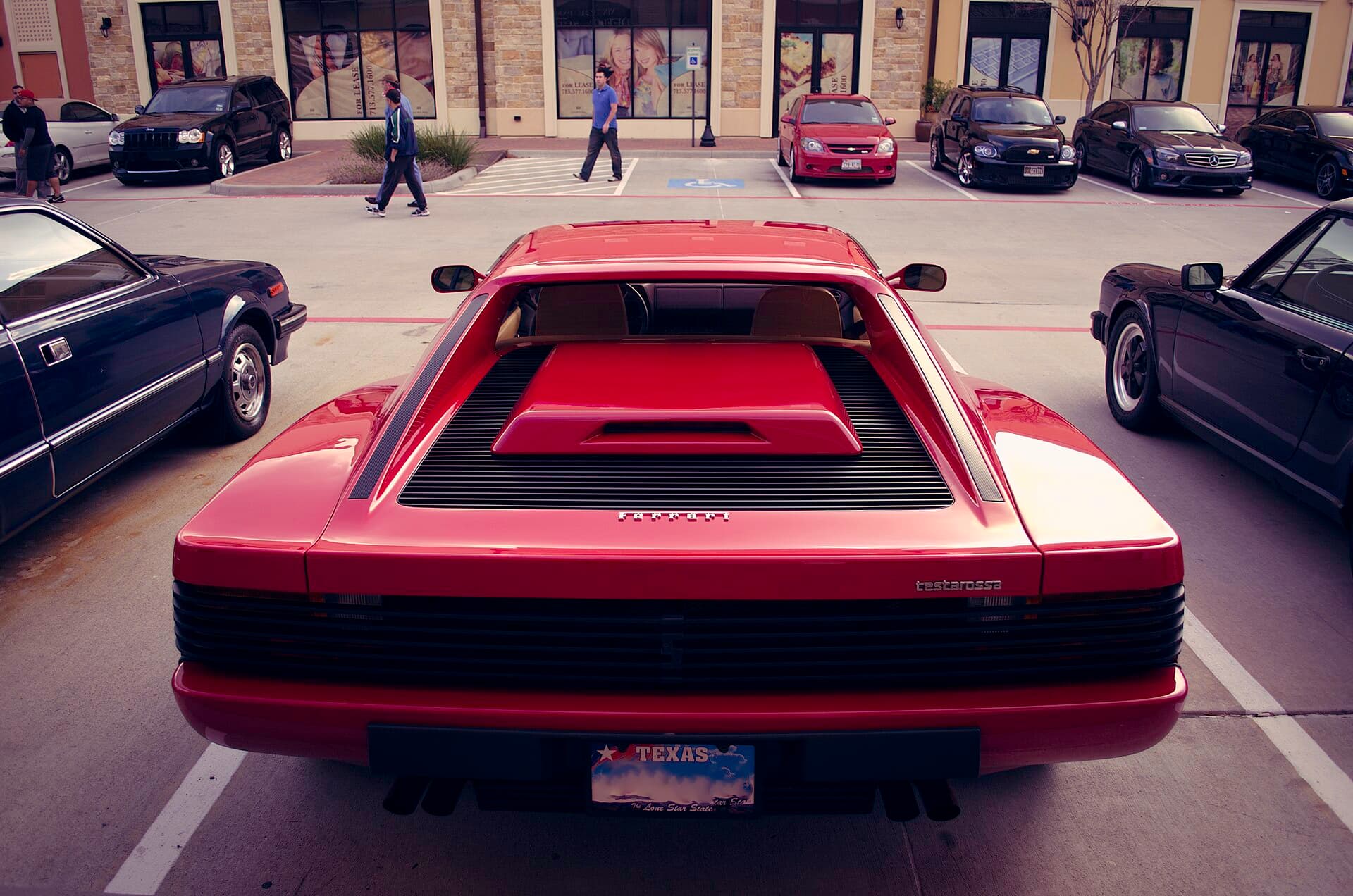 Supercars and Hypercars trivia question image