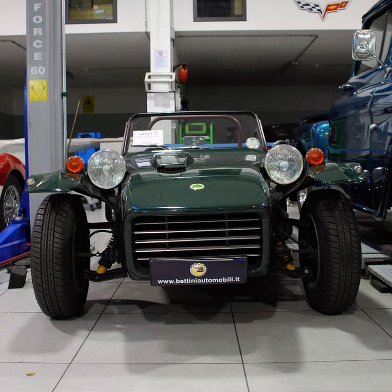 Classic Sports Cars trivia question image
