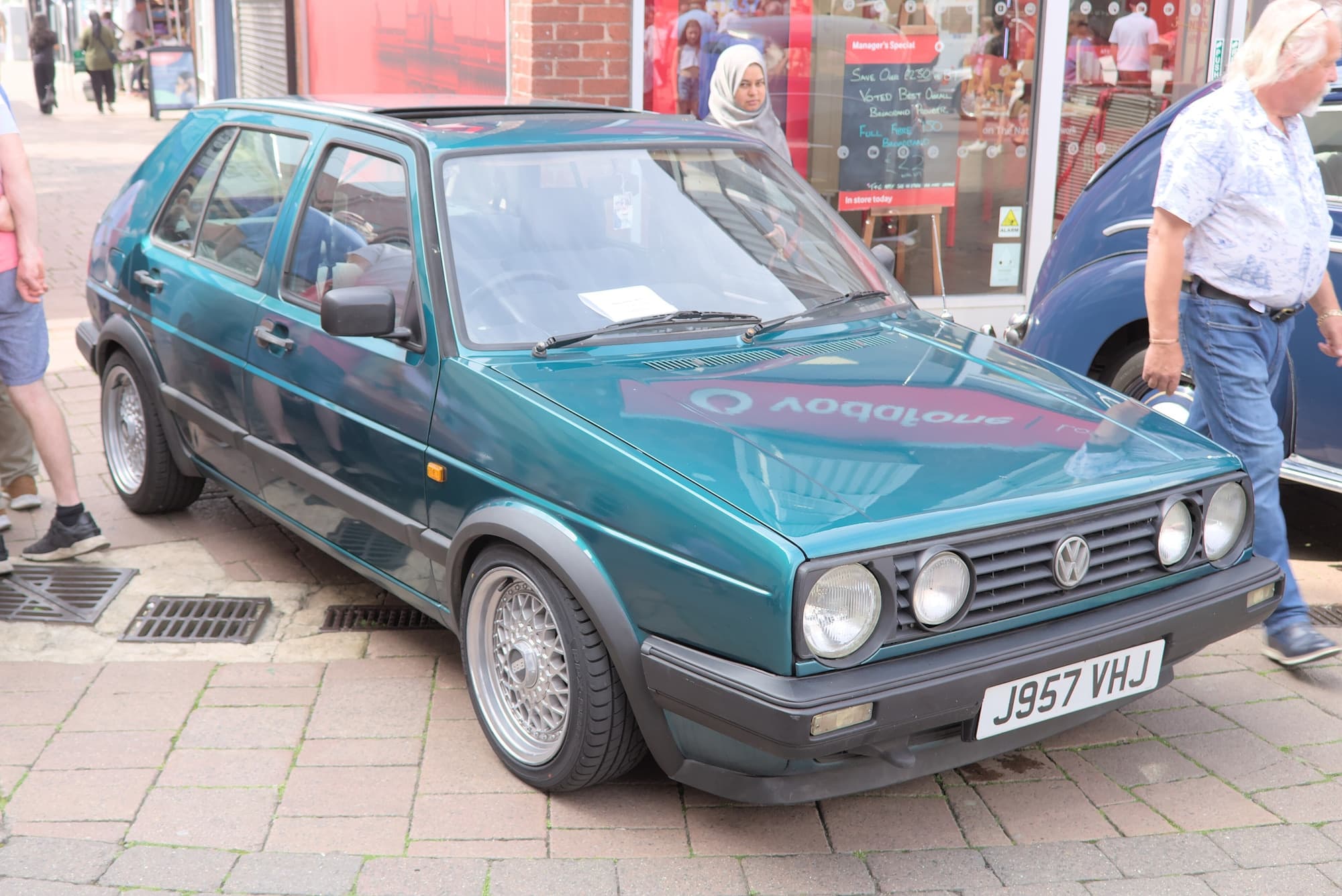 Everyday Modern Cars trivia question image